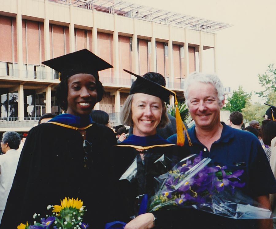 Left to right: Mike Chamberlin in 1996 with graduate student Tracy Johnson (left) and Caroline Kane (middle)